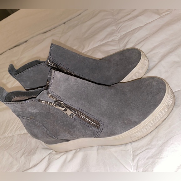 Steve Madden Gray Wedge Sneakers - Picture 1 of 4